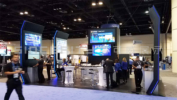 信可威國外展臺設(shè)計搭建現(xiàn)場圖