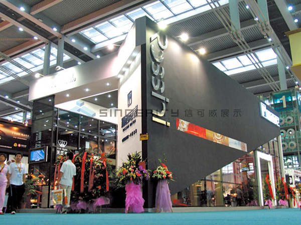 羅西尼鐘表展臺(tái)設(shè)計(jì)現(xiàn)場圖