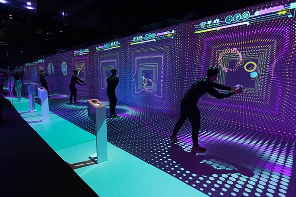 深圳信可威展廳設(shè)計公司專業(yè)從事上市企業(yè)展廳設(shè)計、展覽展示活動策劃、展臺設(shè)計搭建的展廳設(shè)計公司,憑借多年的市場經(jīng)驗,為客戶提供前期策劃、設(shè)計創(chuàng)意、現(xiàn)場搭建和維護、倉儲、全國巡展等全流程的整體解決方案。同時開發(fā)商場、專賣店規(guī)劃、設(shè)計、制作、會議活動策劃和現(xiàn)場布置、平面廣告創(chuàng)意策劃等多項服務(wù)。