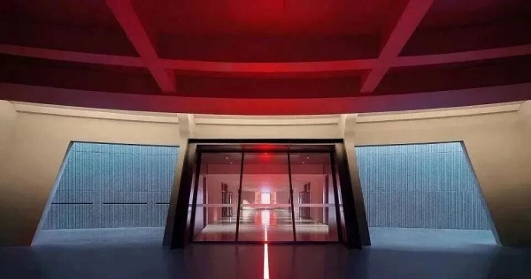 就用3秒吸引你走進展廳