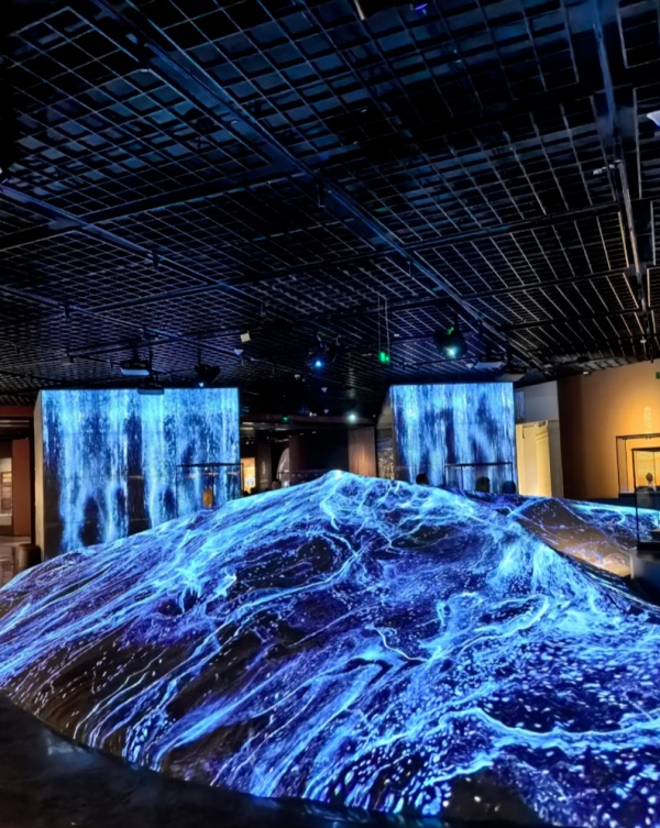 耗資9億的寧波彌勒數(shù)字博物館！年輕人在這里拜佛許愿！！！