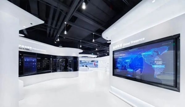 移遠(yuǎn)科技展廳：解鎖萬物互聯(lián)的未來秘境